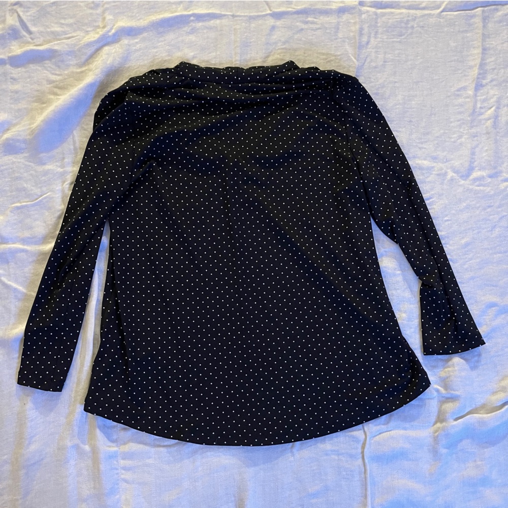 Charter Club Petite Medium Black and white polka dots blouse, soft V-neck - Picture 3 of 3
